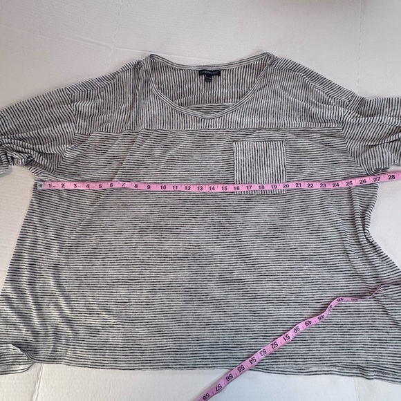Lane Bryant Striped Pocket Tee Size 26/28 Black White Short Sleeve Top - Picture 6 of 10